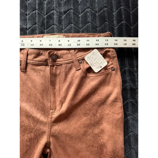 We The Free‎ Brown Faux Suede Skinny Pants Distressed Look Size 27 NWT - Image 7
