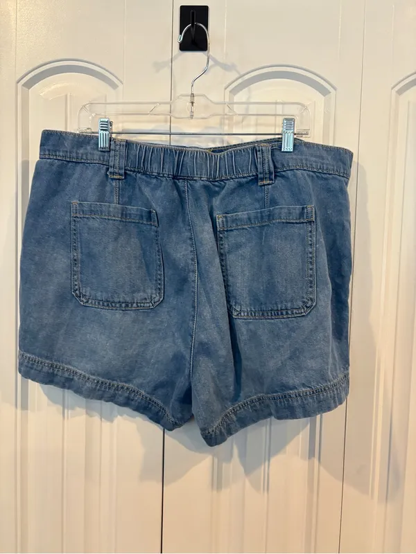 Old navy OG chino jean shorts size xl - Image 2