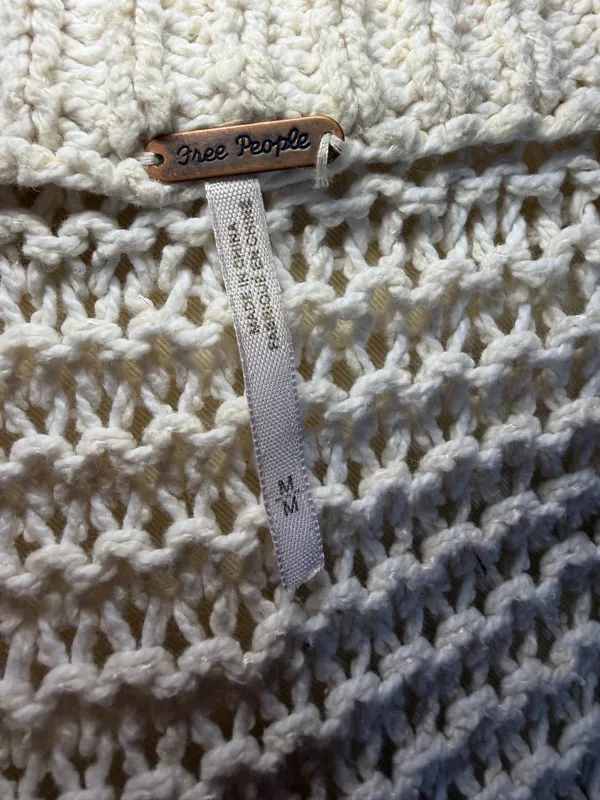 Free People Park Slope Cream V-Neck Cabincore Knit Sweater Medium. - Image 8