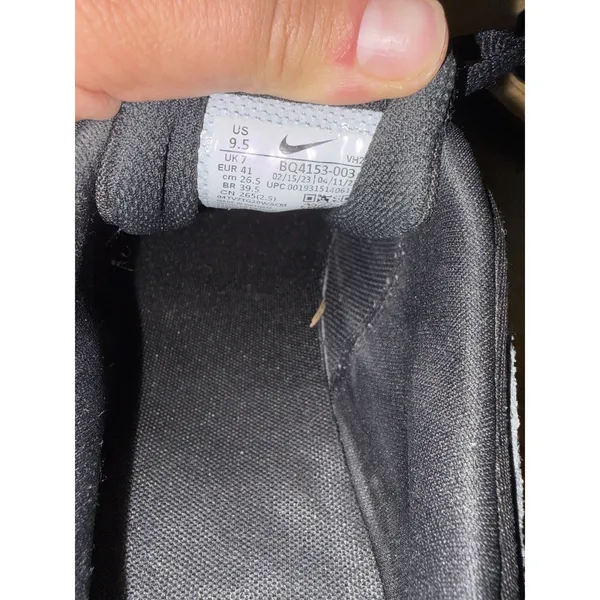 Nike Ryz 365- Women's‎ Sneaker - Size 9.5 Black White - Image 7