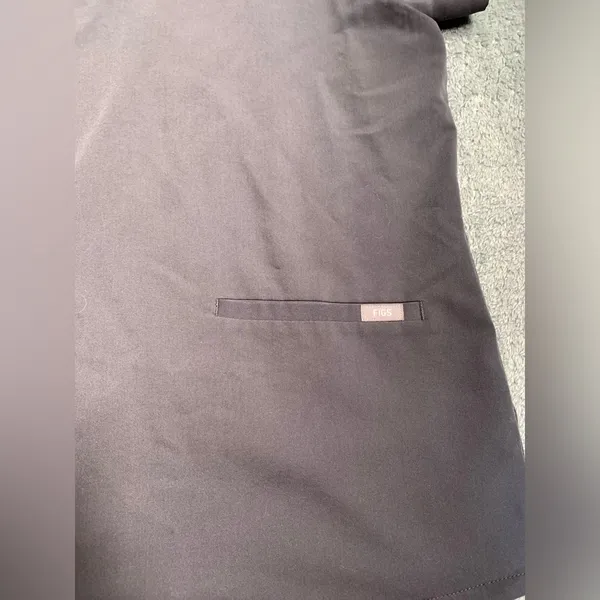 Figs gray V-Neck Scrub Top medium - Image 2
