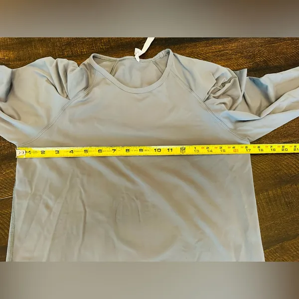 Lululemon Long Sleeve Puffed Shoulders Shirt-Size 8 - Image 5