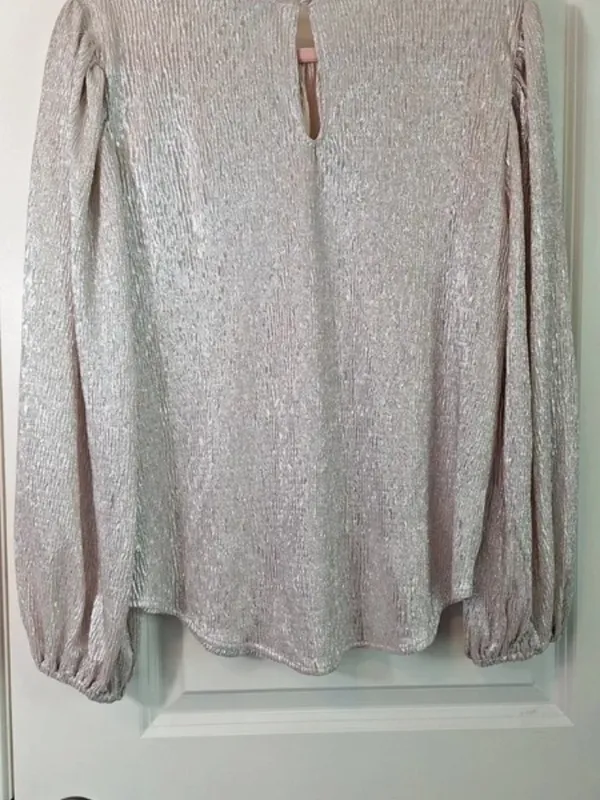 NWT Ann Taylor LOFT Size Medium Silver Textured Metallic Puff Sleeve Blouse NEW - Image 4