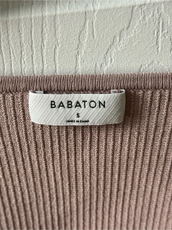 Aritzia Babaton Sculpt Knit Ribbed Sweetheart Neckline Long Sleeve in Blush - Image 4