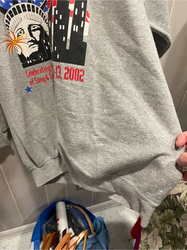 Gym gray Y2K distressed sweatshirt NY theater Vaud-Villities music nostalgia - Image 3