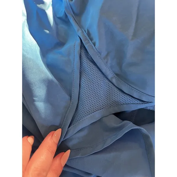 Womens Nike Dri-Fit size Small Lined Running Shorts Back Hidden Zip Pocket EUC - Image 9