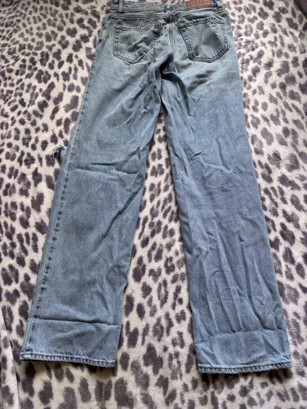 PacSun 90s Boyfriend Jeans Ripped - Image 2