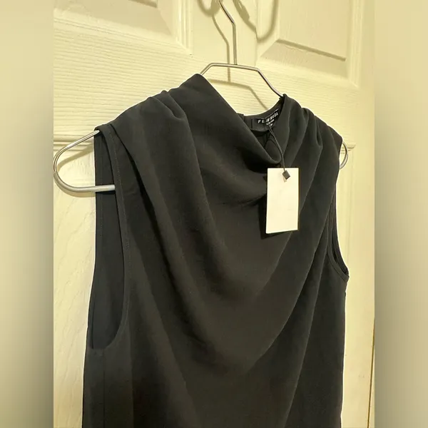 FEW MODA Black Sleeveless Dressy Blouse. - Image 5