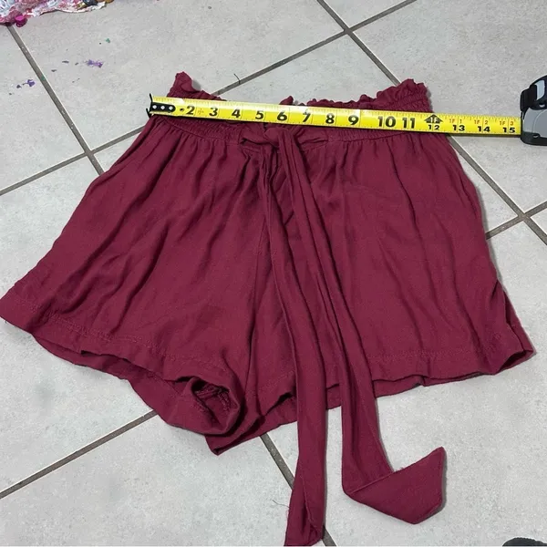 Hollister Women Red Elastic‎ Ultra High-rise Shorts Size Small. - Image 6