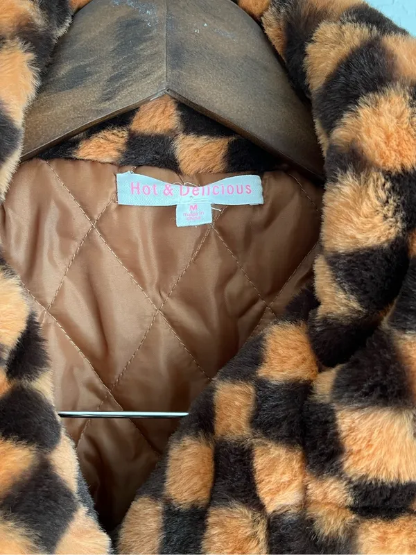 Hot and Delicious Fuzzy Feelings Checkered Faux Fur Teddy Trench Coat Size Med - Image 5
