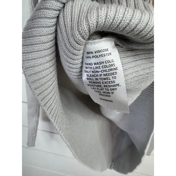 Open Edit Womens Size S Light Grey Ribbed Square V-Neck Fitted Long Sleeve Top - Image 6