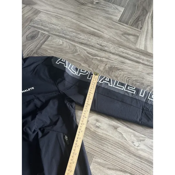ALPHALETE Women’s EXP Tech Windbreaker- Black Matter, Size Medium - Image 7