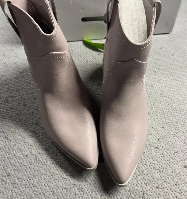 Outlaw Western Rodeo Cowgirl Ankle Booties Boots Size 7.5 NIB - Image 3