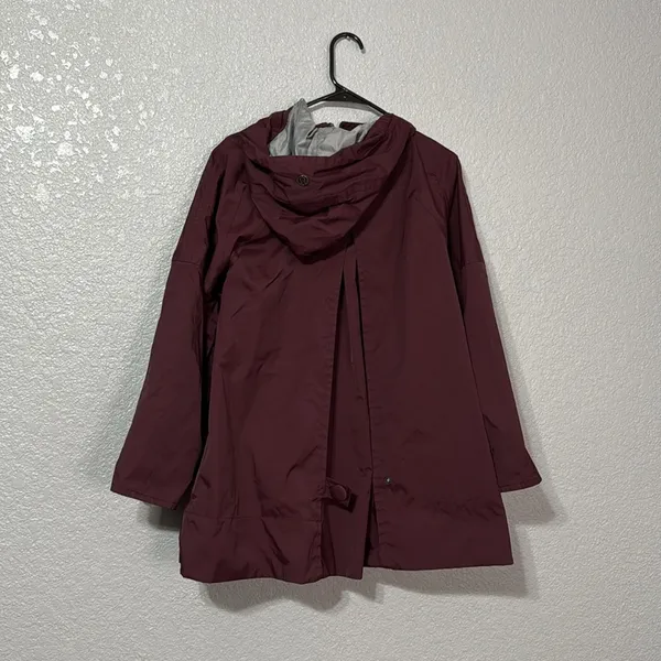 Lululemon 3X A Lady Jacket size 8 in Bordeaux drama - Image 5