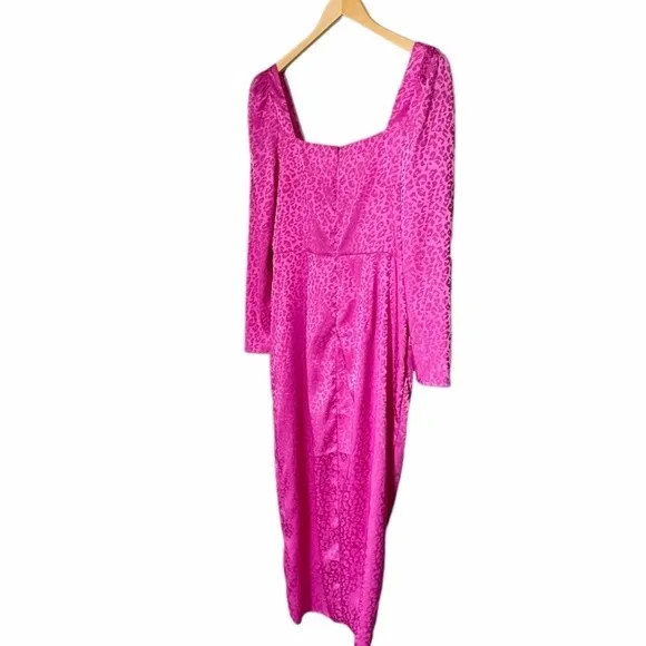 NWT Saylor Leopard Jacquard Satin Midi Dress Size Medium Magenta Pink Faux Wrap - Image 8