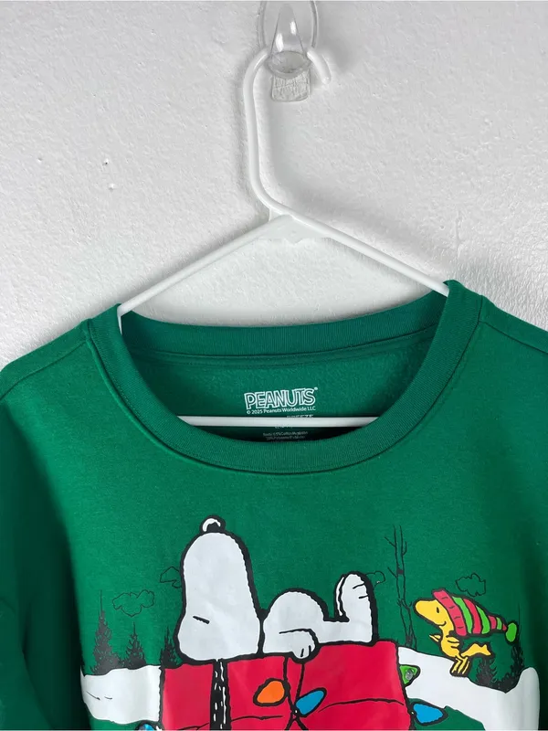PEANUTS Snoopy Light Up Christmas Graphic Green Long Sleeves Sweatshirt Large - Image 5