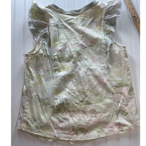 Anthropologie Pilcro Top Camo Yellow Green Ruffle Sleeve V-Neck Large - Image 8