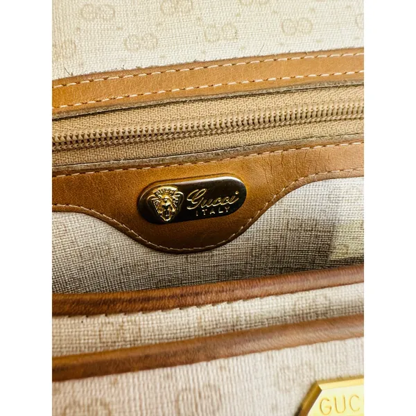 Vintage GUCCI Tan Interlocking GG Turn Lock Crossbody Made In Italy Purse - Image 11