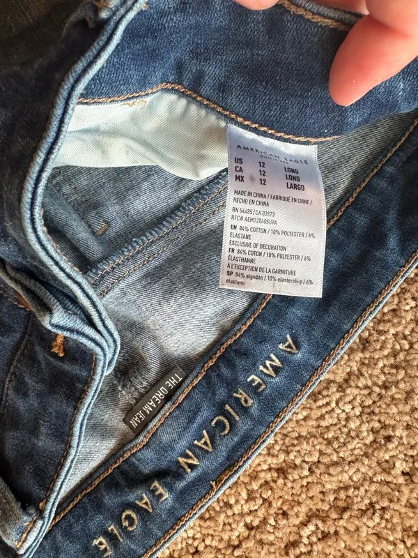 American Eagle Jeans - Image 3