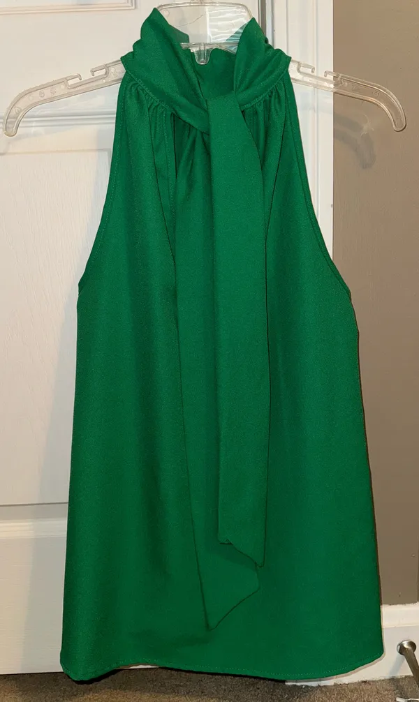 2Heart Kelly green truth be mine halter top from Nellie Mae boutique. Never worn - Image 3