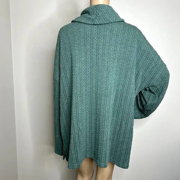 Suzanne Betro Green Textured Cowl Sweater - Image 3
