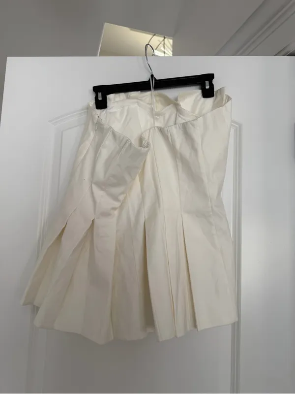 Reformation Ashlyn Strapless Pleated Top - Image 4