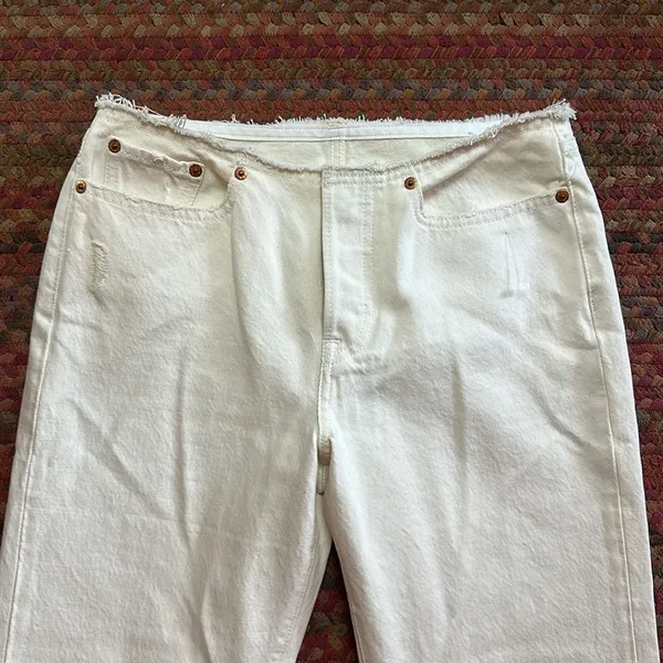 New White Levis Ripped Off Waist Low Rise Jeans - Image 2