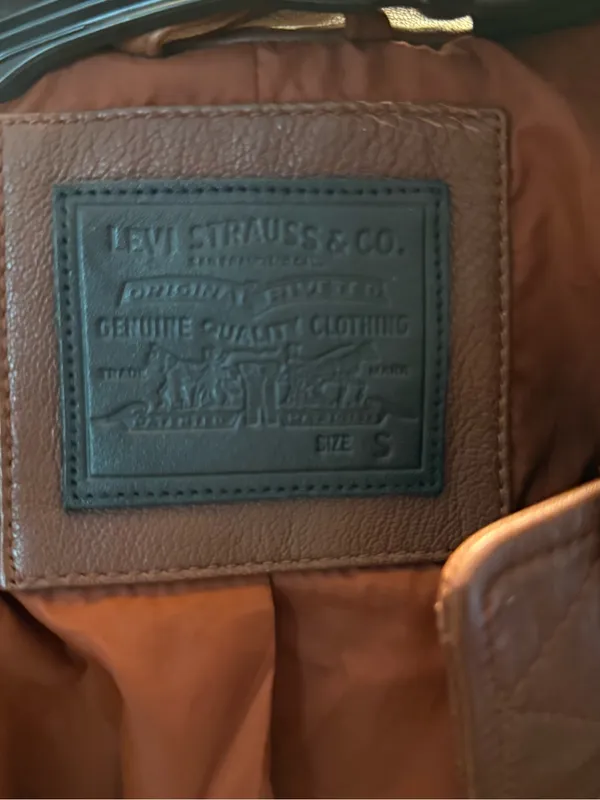 Levi’s Brown Leather Jacket - Image 3