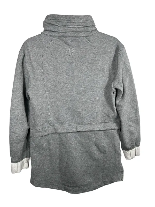 Lululemon‎ Light As Warmth Jacket Womens 6 Heather Gray White Full Zip - Image 4