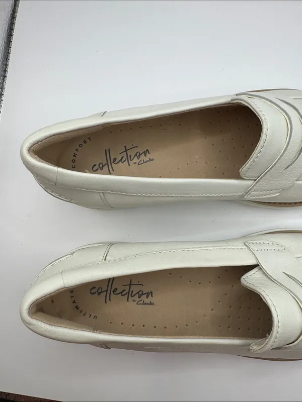 NWOB Clarks Collection Sharon Ranch White Leather Loafers Wedge Shoes Size 5 - Image 4