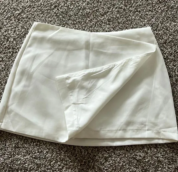 White Boutique Skort - Image 3