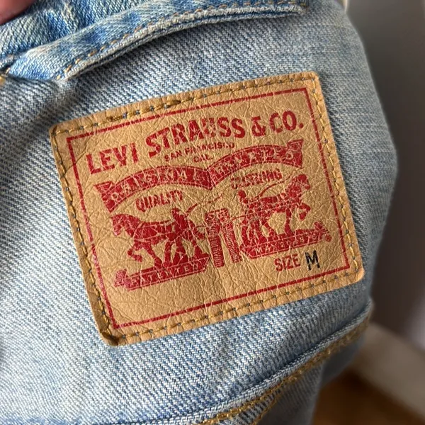Levi’s Original Trucker Jacket Medium Wash - Image 6