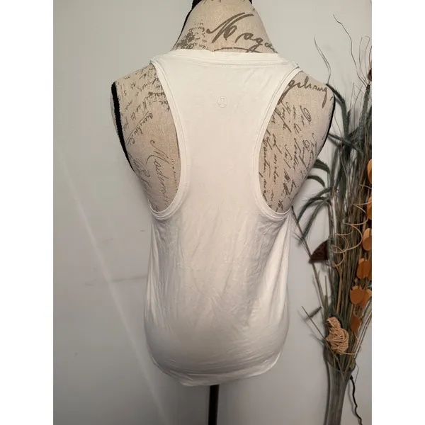 Lululemon White Racerback Tank Top‎ Athletic Workout Casual Women's Size 6 - Image 3