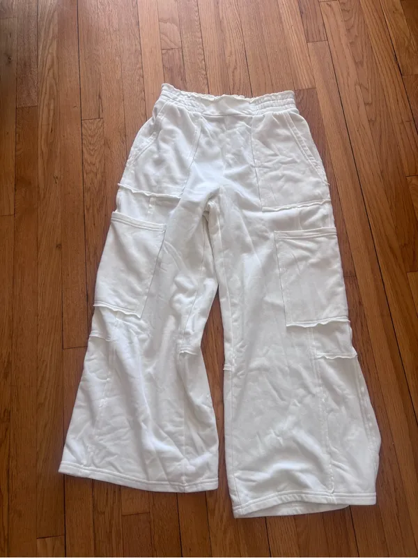 Double Zero Spicy White Cargo Pants — Small - Image 5