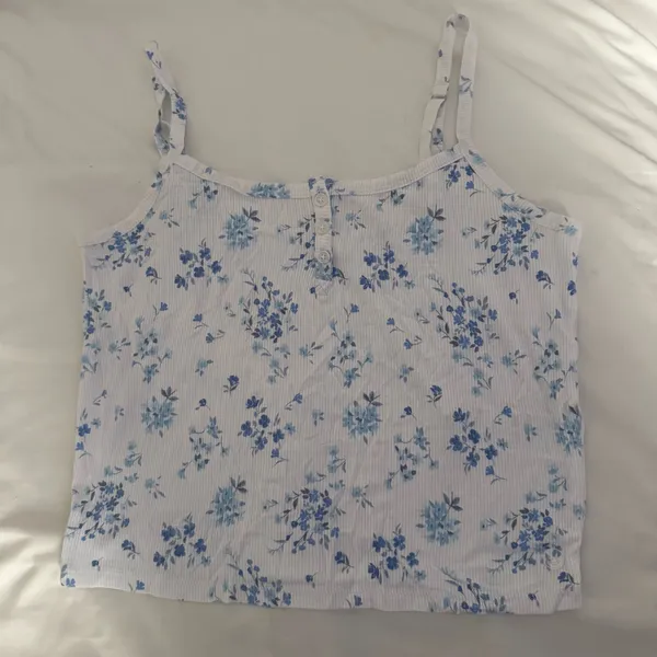 Hollister Gilly Hicks Floral PJ Set Size M&L - Image 3