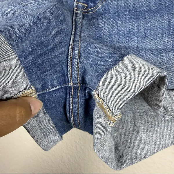 American Eagle High-Rise Blue Denim Roll-Cuff Women's Shorts SZ:6 - Image 6