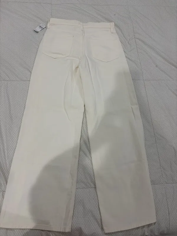 Gap white ankle jeans - Image 5
