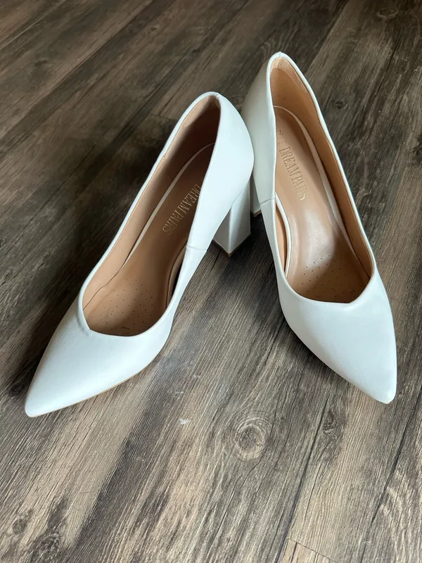 Dream Paris White Pointed Toe Heels - Image 2