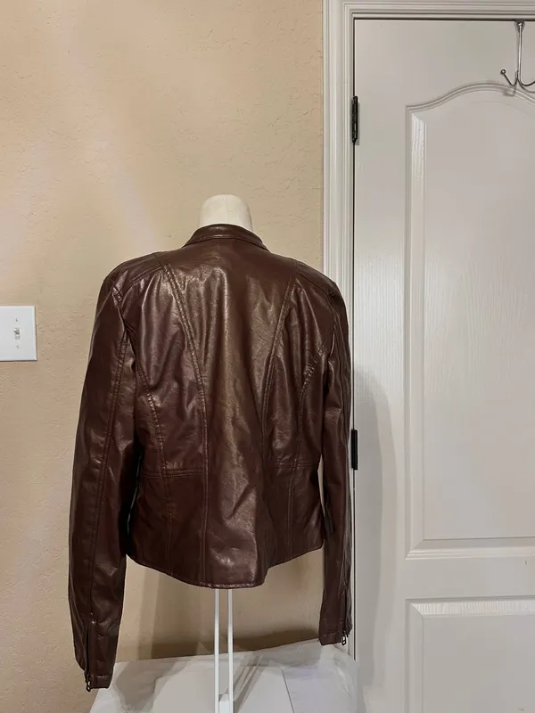 Body Central Brown leather jacket - Image 4