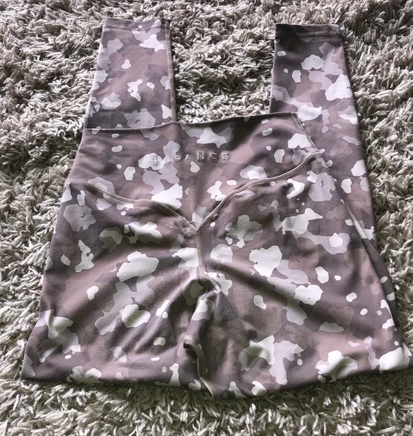 Balance leggings Camo spots brown tan pants high waisted size medium leggings - Image 2