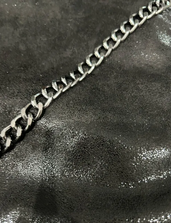 Brand new gorgeous black vegan leather oversized handbag! - Image 4