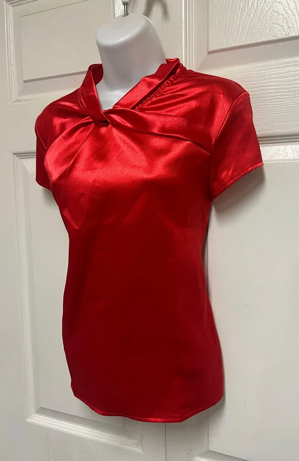 SheIn VCAY Red Twist Front Keyhole Back Satin Blouse - Image 7