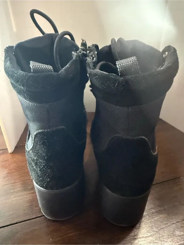 Steve Madden women's Grady Black Chunky Black Boots booties Size 8 - Image 4