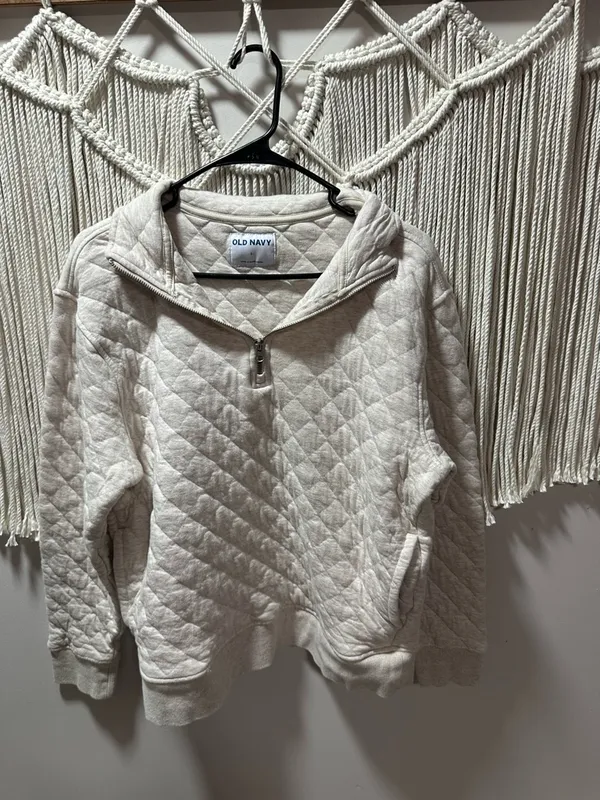 Old Navy Quilted Half-Zip Pullover in Ivory - Image 4