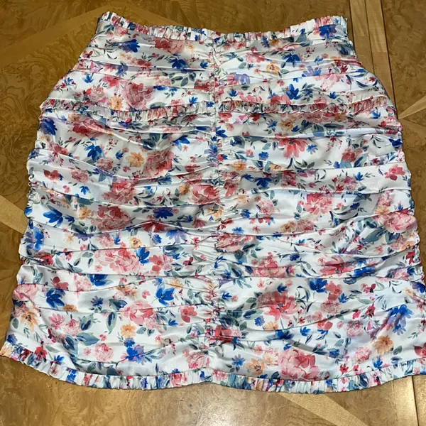NWOT!! For Love & Lemons Juliet White Floral Mini Skirt Size XS - Image 11