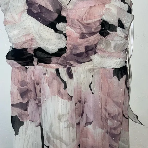 New size 3 woman’s maxi dress - Image 2