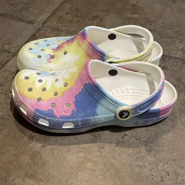 CROCS White Pastel Tie Dye Clog Sandal Shoes Unisex Mens 7 Womens 9 - Image 8