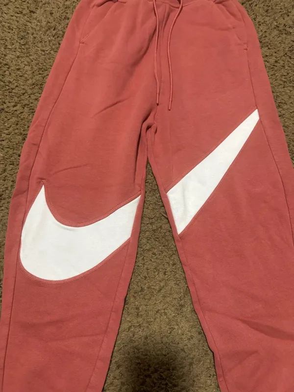 Nike sweatpants - Image 2