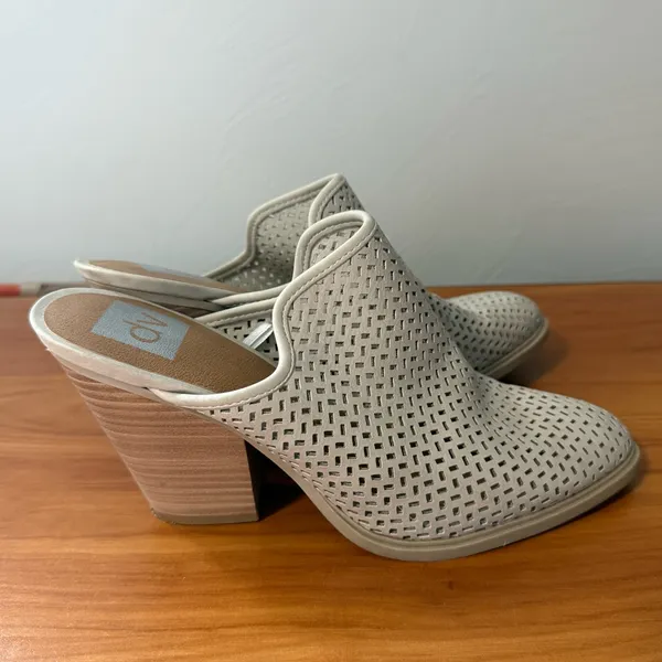 Dolce Vita Kenley Mule Beige Cream Perforated Suede Pointed Toe Heels‎ Shoes 8.5 - Image 3