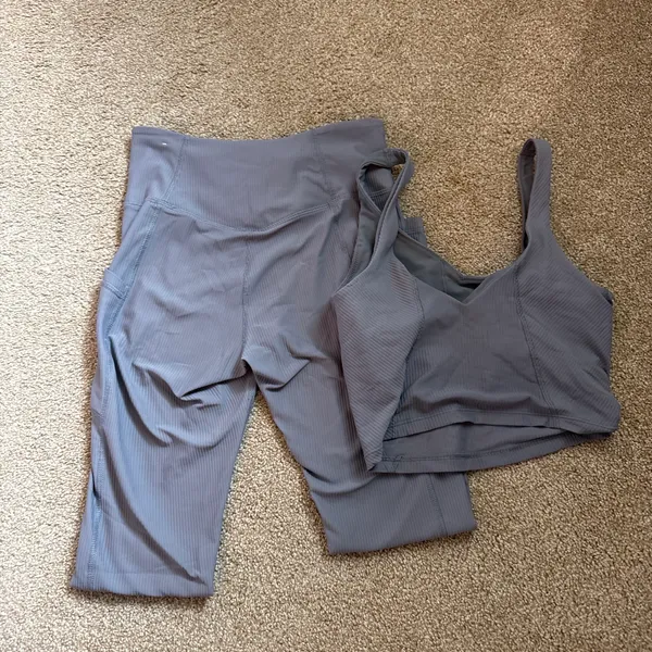 Old Navy Active Set Workout - Image 2